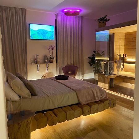Love Space Sensory Spa & Relax Suite Santa Maria delle Mole エクステリア 写真