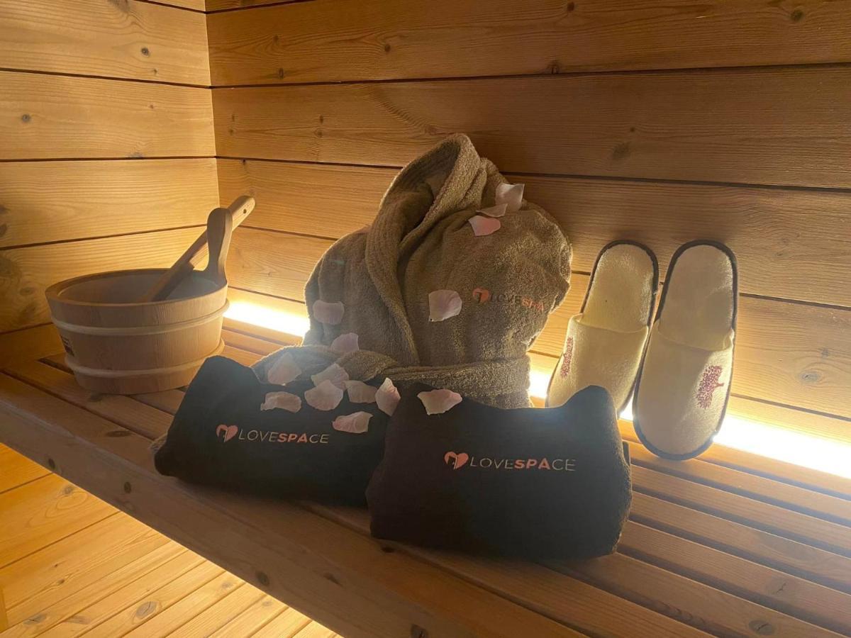 Love Space Sensory Spa & Relax Suite Santa Maria delle Mole エクステリア 写真