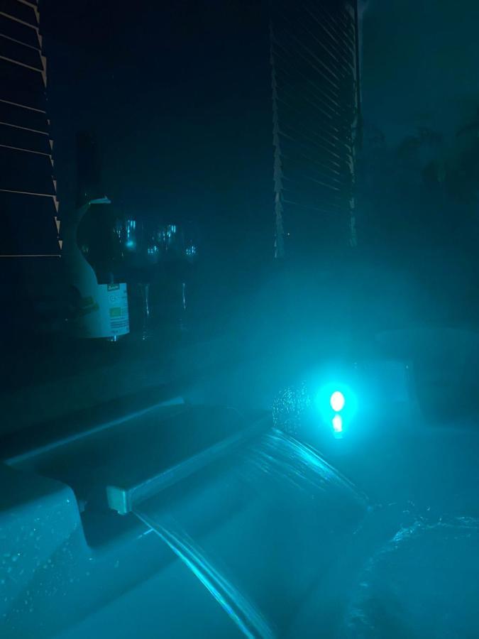 Love Space Sensory Spa & Relax Suite Santa Maria delle Mole エクステリア 写真